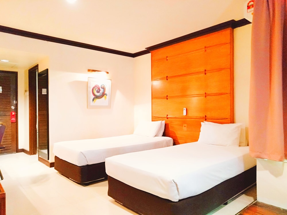 Standard Twin Room - Photo 2