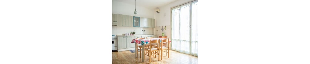 Classic Apartment, 1 Bedroom, Kitchen photo 2