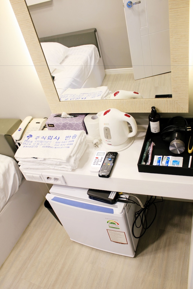 Basic Twin Room, River View