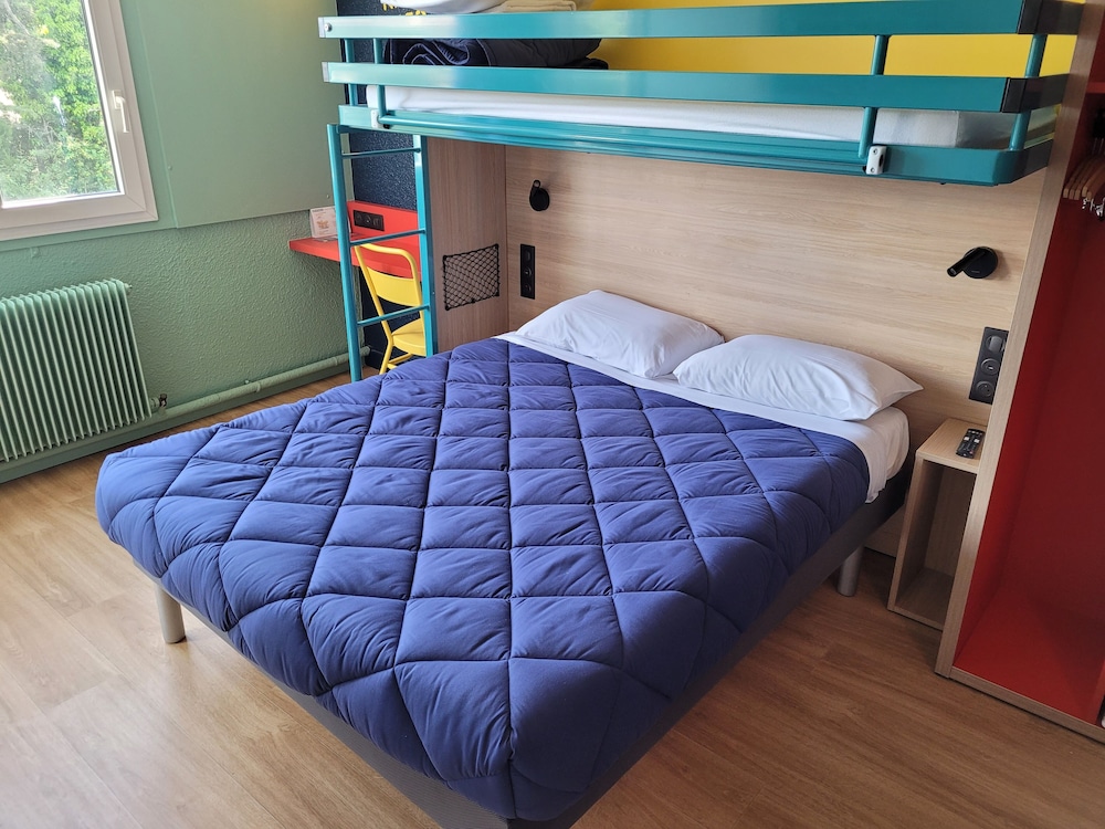 Standard Room, 2 Twin Beds photo 2