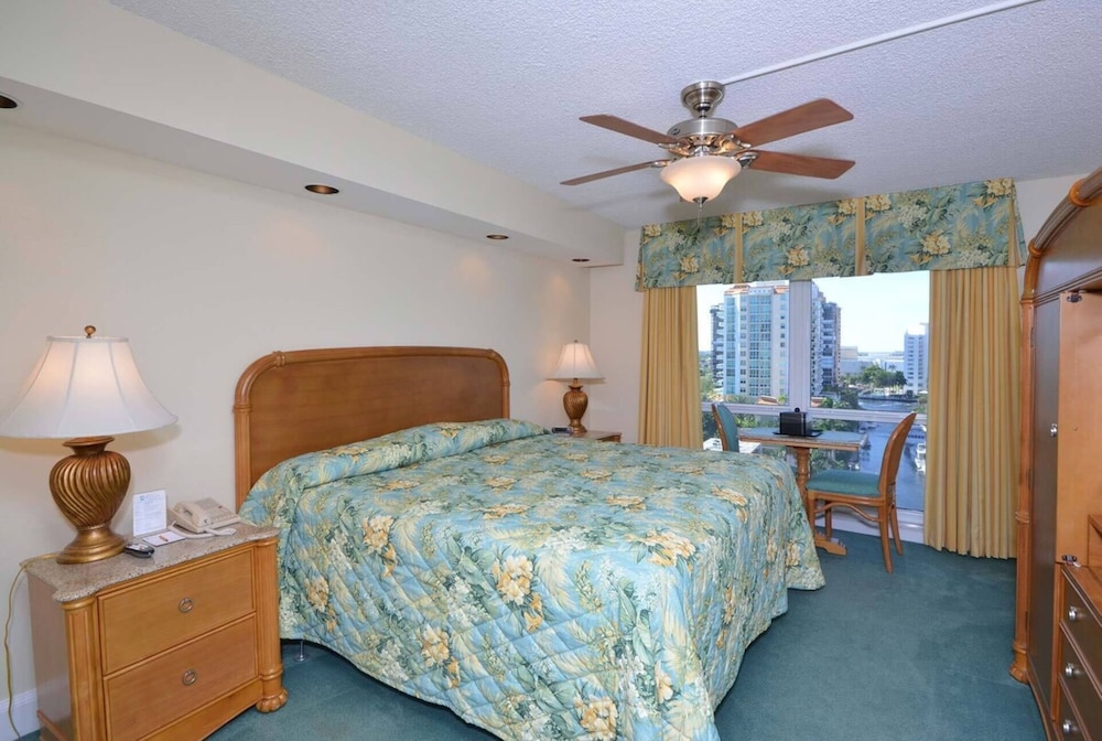 2 Bedroom Suite photo 2