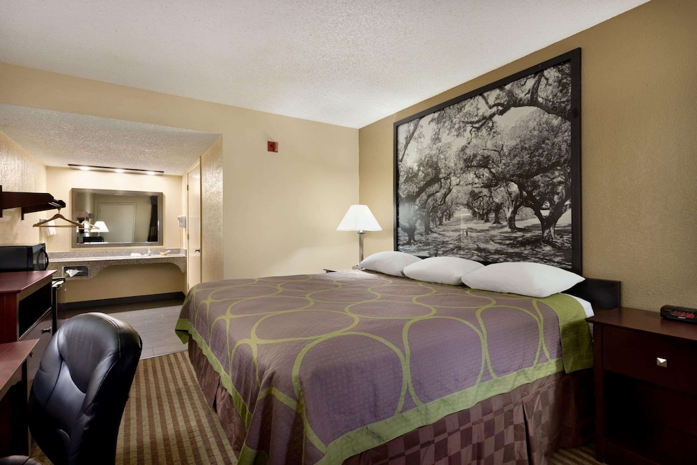 Standard Room, 1 King Bed