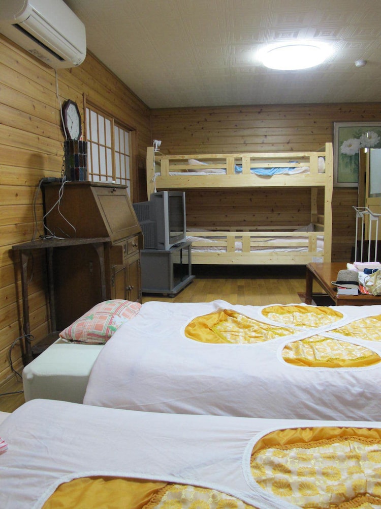 Family Quadruple Room, Non Smoking photo 1