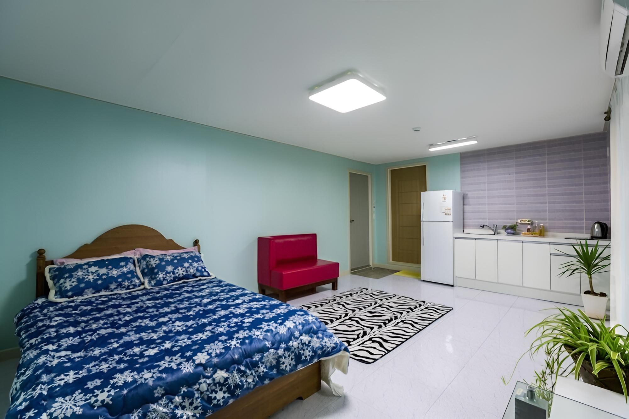 Room (Geoul)