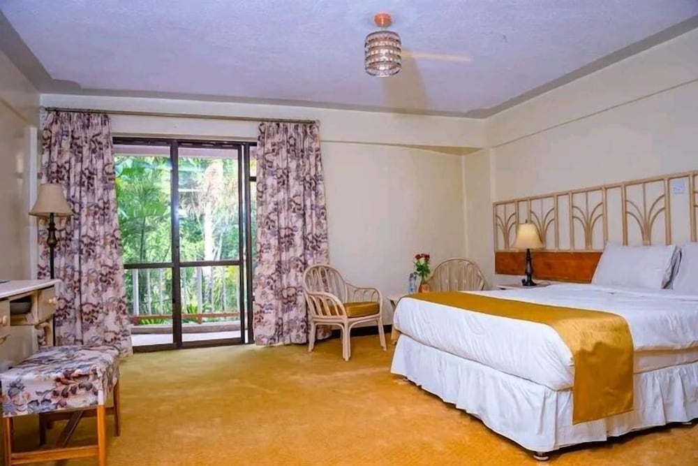 Deluxe Double Room, Garden View