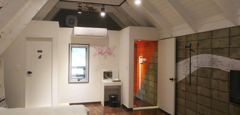 Duplex, 2 Bedrooms (Green Pop) - Photo 2