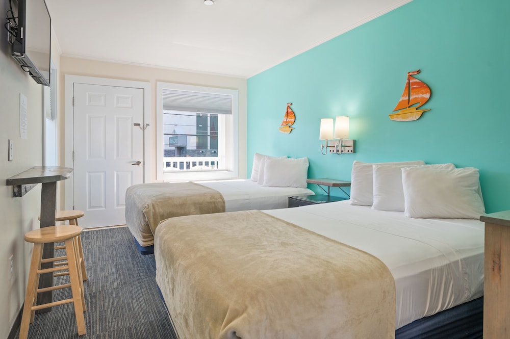NEW Building - Standard Room, 2 Double Beds, City View