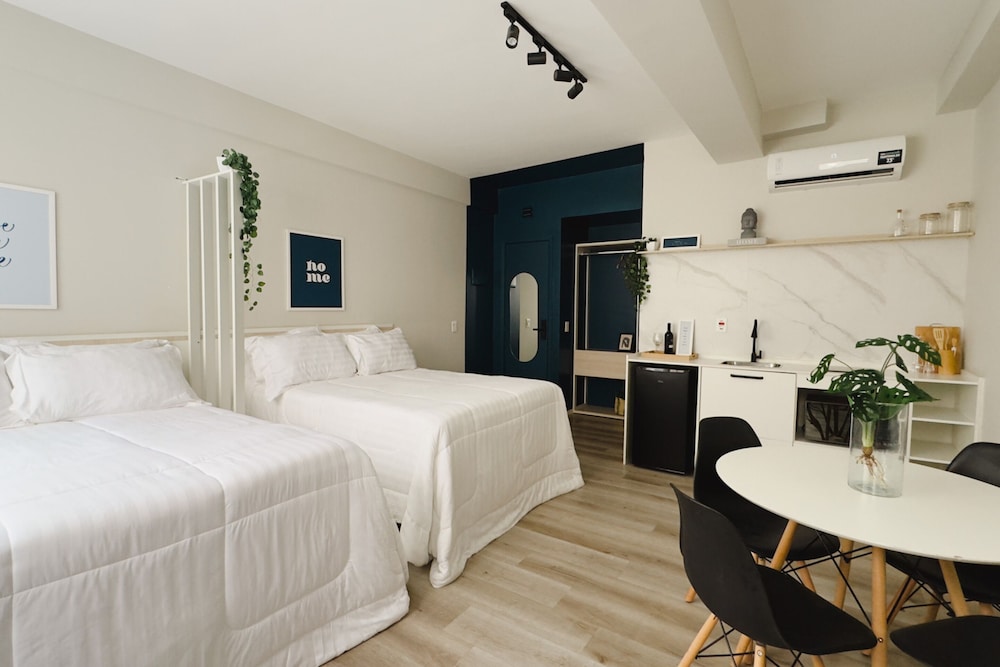 Apê Metrô Higienópolis Mackenzie — Studio Família Casal