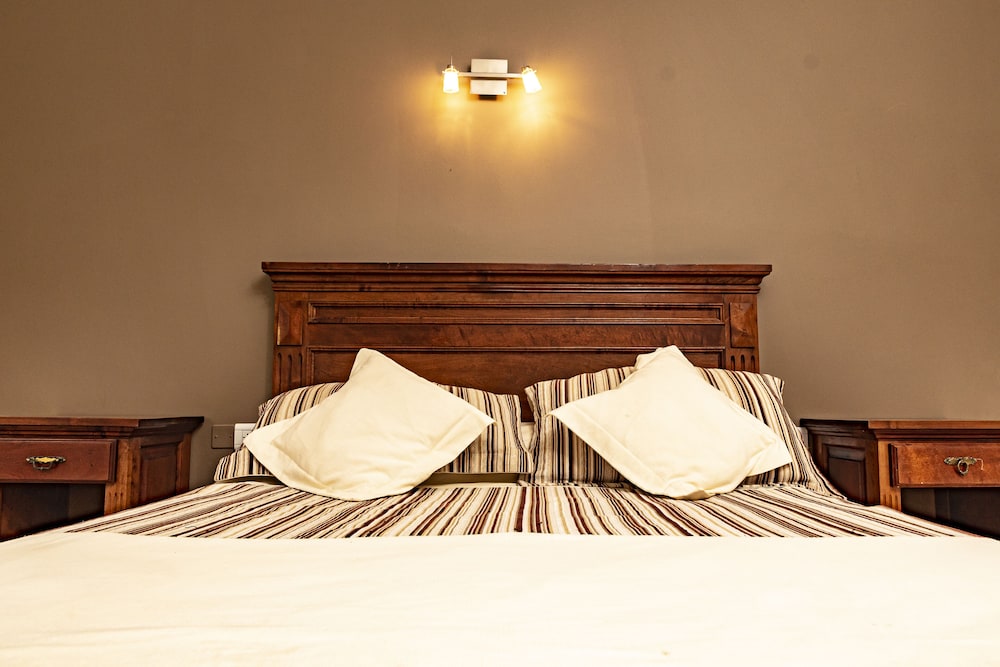 Superior Room, Mountain View