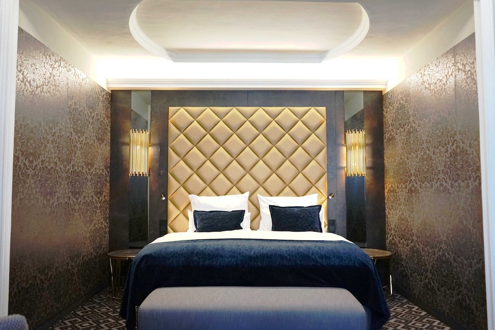 Deluxe Studio Suite photo 2