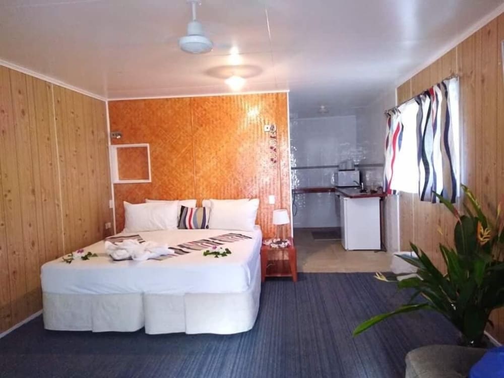 Garden View Room with Balcony (1 Queen) photo 1