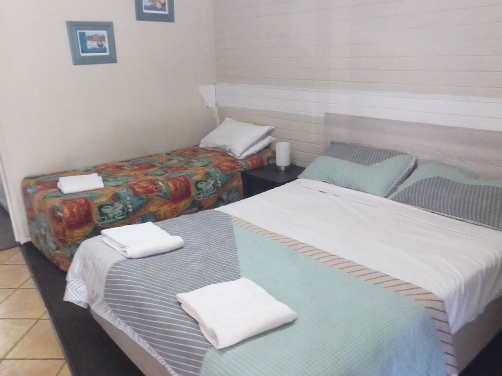 Premier Twin Room photo 3