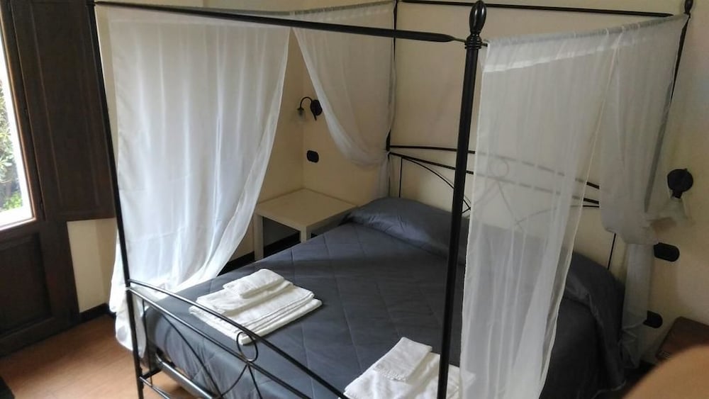 Double or Twin Room photo 3