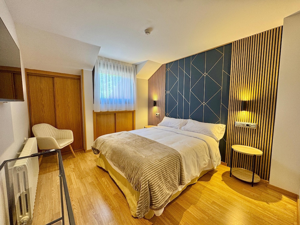 Comfort Double Room, Park View