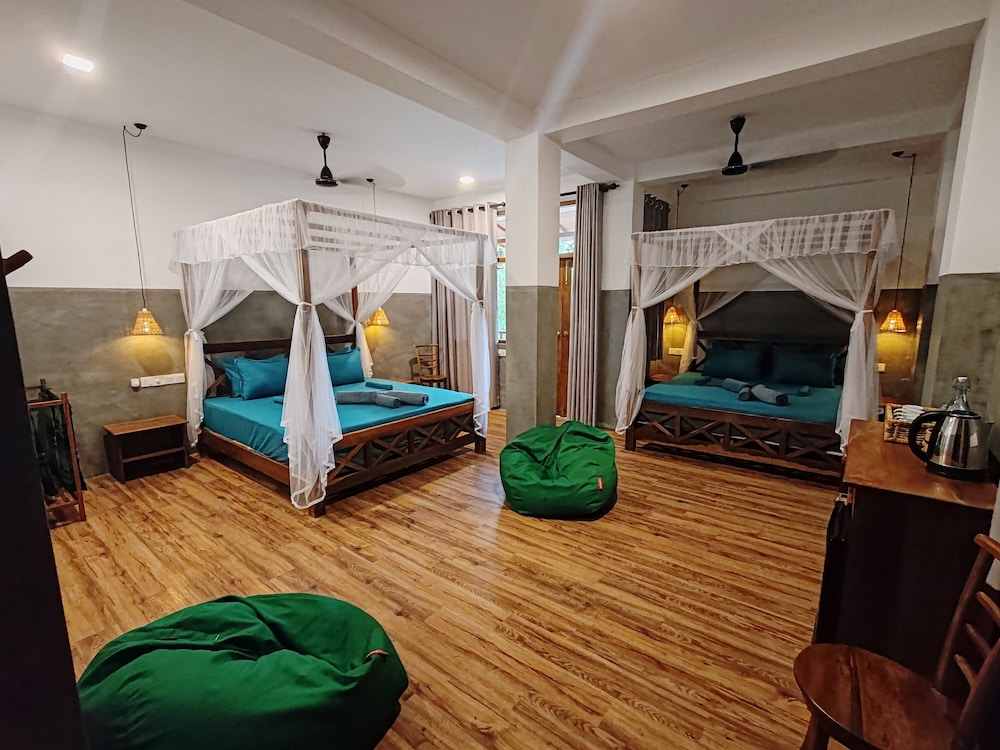 Deluxe Suite, Balcony, Garden View