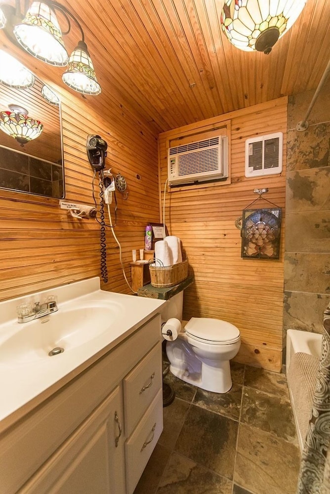 Standard Bungalow, 1 Bedroom, Non Smoking (Costa Rican Bungalow) photo 3