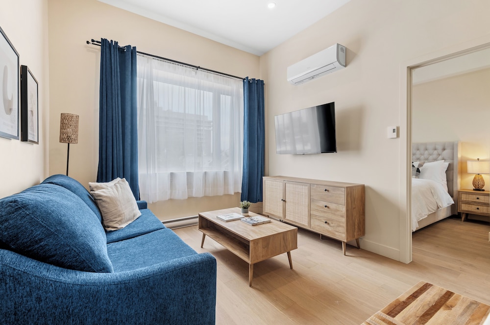 Grand Condo, 2 Bedrooms (105)