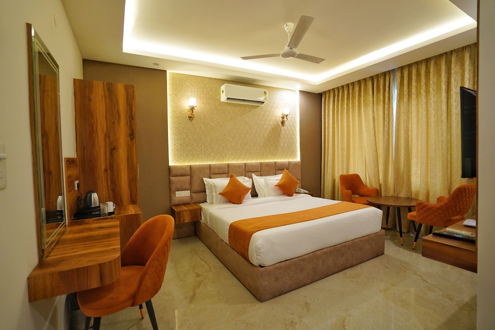 Executive Room - Photo 1