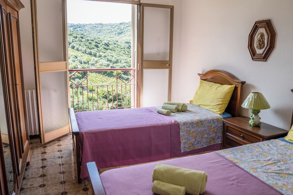Apartment, 3 Bedrooms, Mountain View