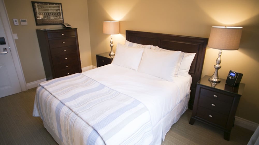 Deluxe Room (Adjacent to the Main Building & Stairs Only) photo 2