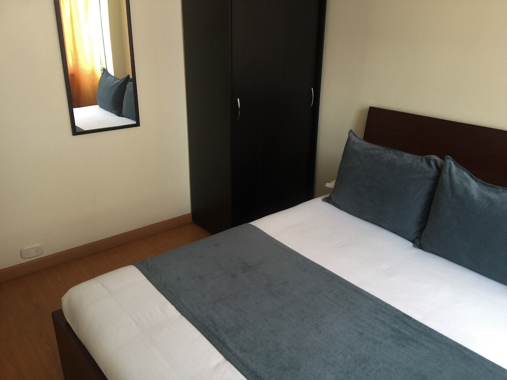 Standard Triple Room, 3 Twin Beds, Non Smoking, Private Bathroom