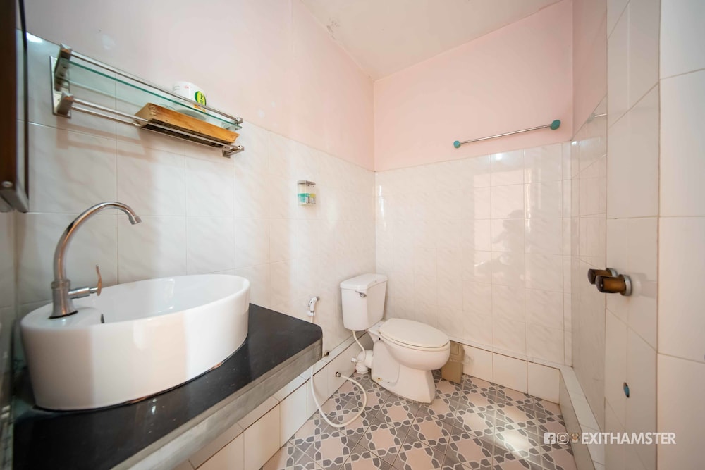 Standard Double or Twin Room photo 2