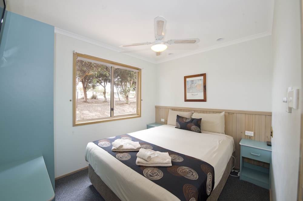 Executive Cabin (Maximum 6) photo 1