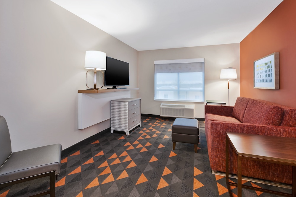 Suite, 1 Bedroom, Accessible (Communications, Accessible Tub) photo 1