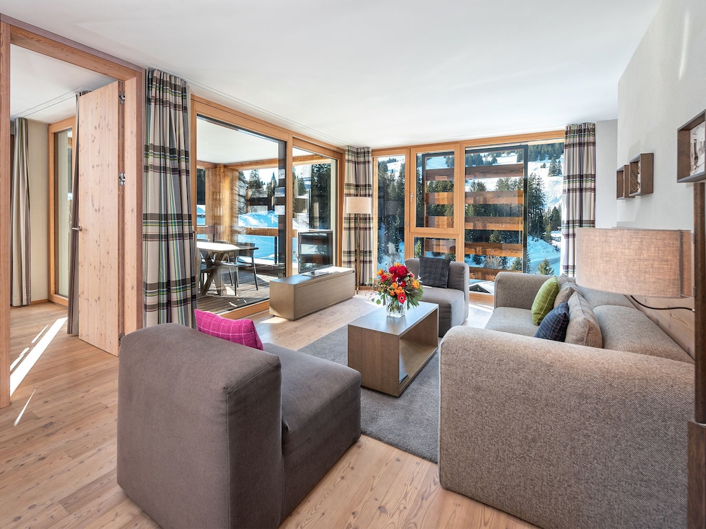 Deluxe Apartment, Accessible, Private Bathroom (Family) photo 1