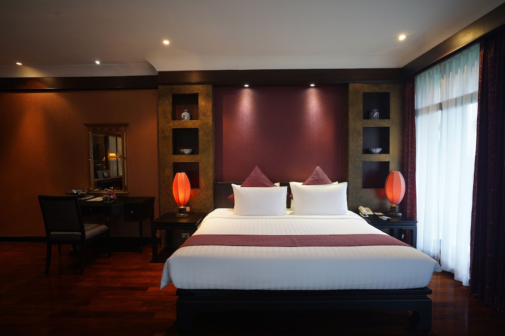 Junior Double or Twin Room
