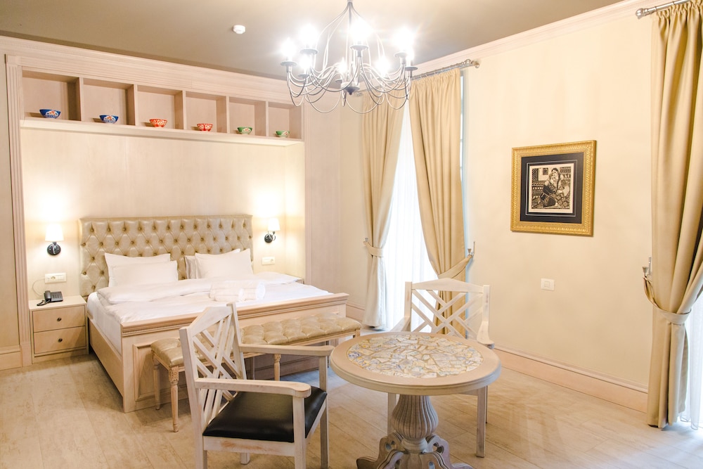 Suite, Balcony - Photo 1