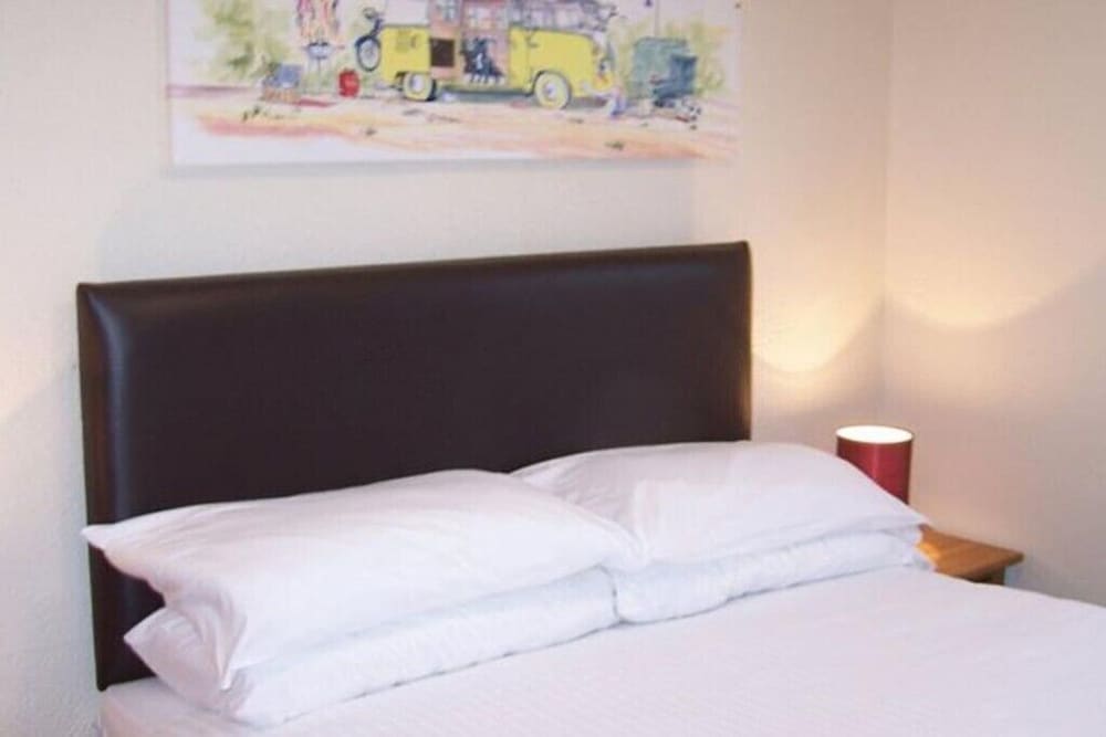 Basic Double Room