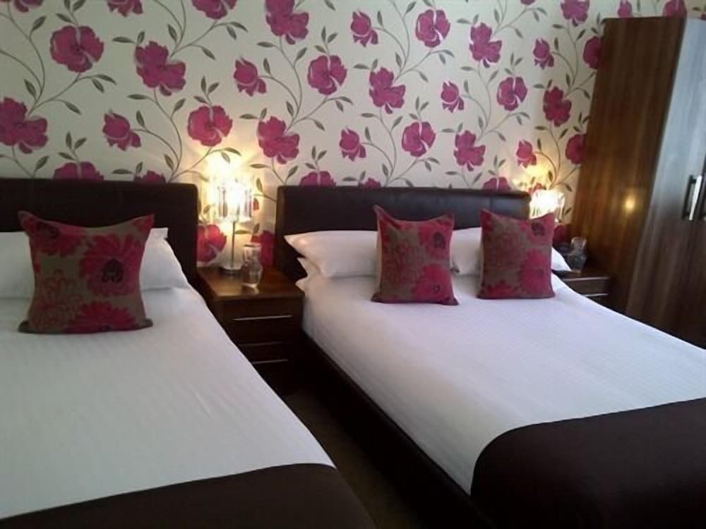 Suite, Private Bathroom (Small  (Room Only)) photo 1