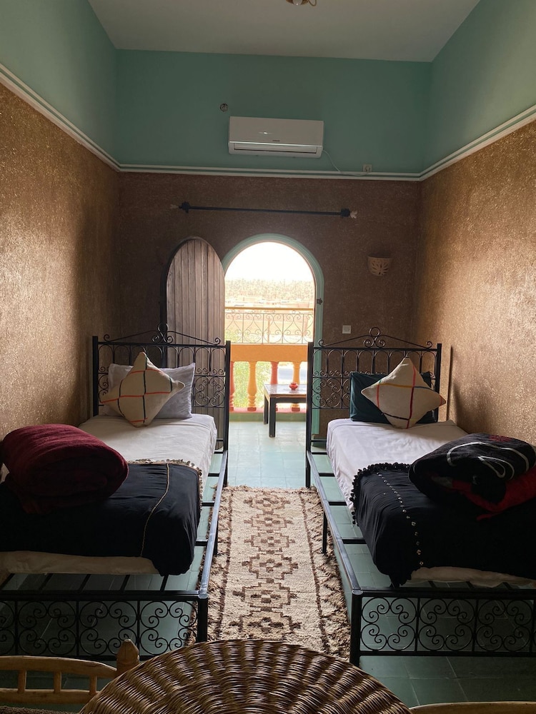 Traditional Room photo 3