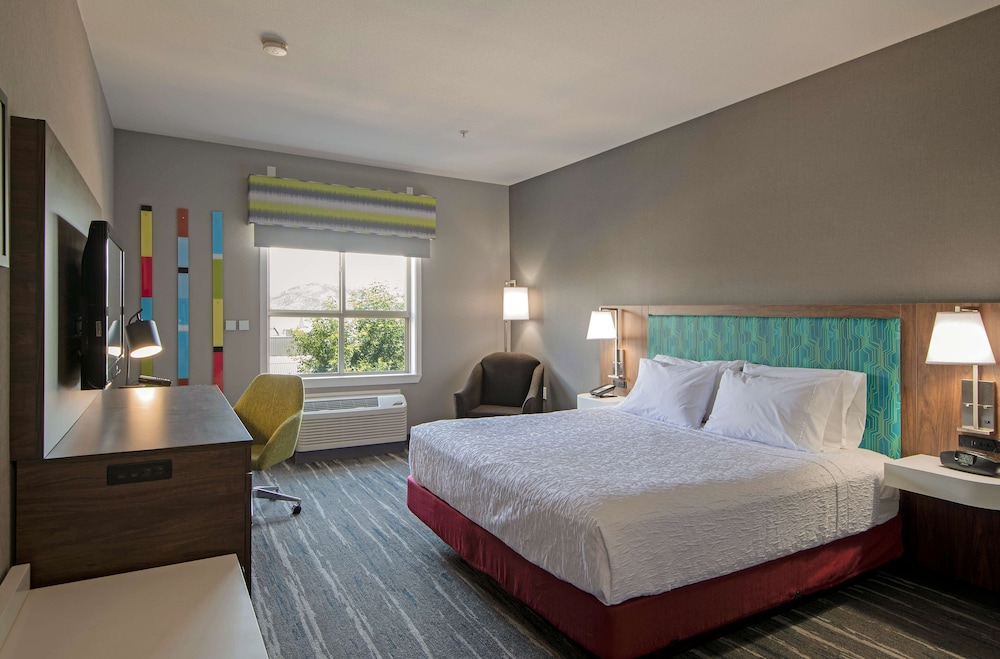 Standard Room, 1 King Bed photo 2
