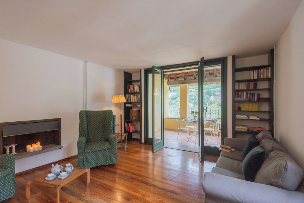 Apartment (3 Bedrooms)