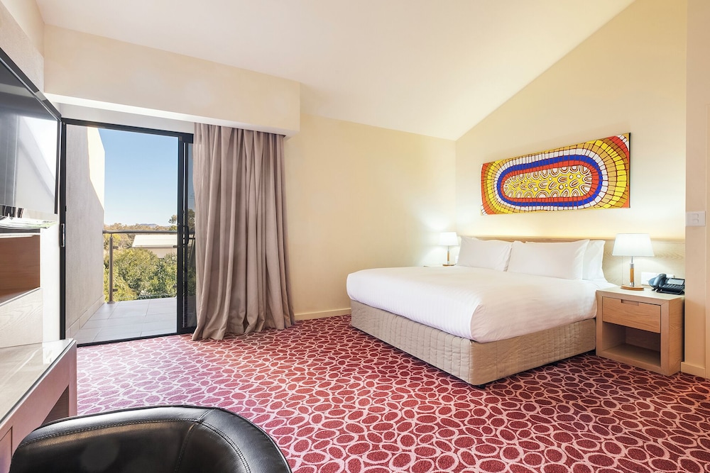 Suite, Multiple Beds, Pool View
