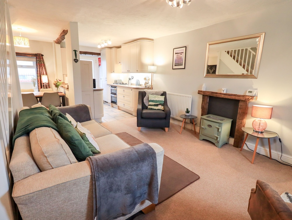 Luxury House, Garden View photo 3
