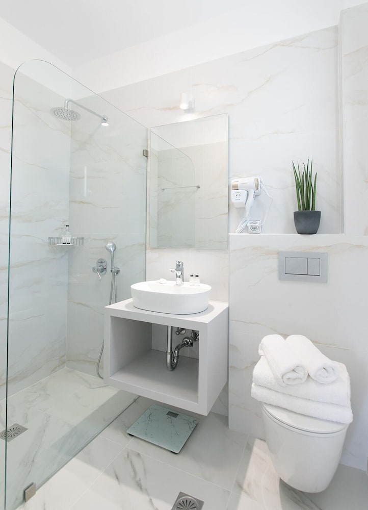 Family Apartment - Photo 7