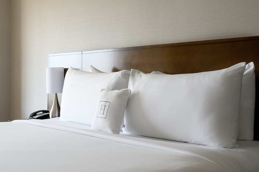 Standard Room, 1 King Bed - Photo 2
