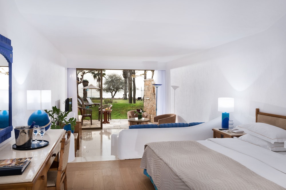Executive Beach Suite - Photo 1