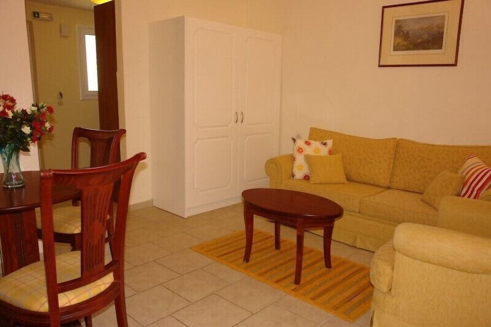Studio (2 Adults + 2 Children Up To 12 Years) photo 2