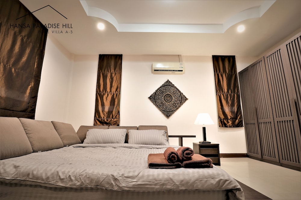 Family Villa, 3 Bedrooms, Private Pool, Poolside photo 3