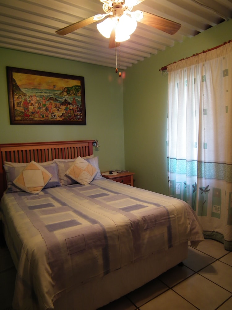Basic Double Room, 1 Bedroom, Non Smoking photo 1