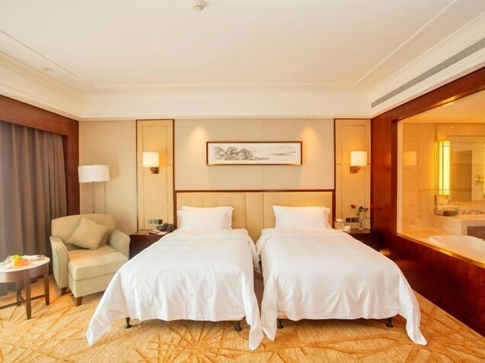 Standard Room, 2 Twin Beds photo 1