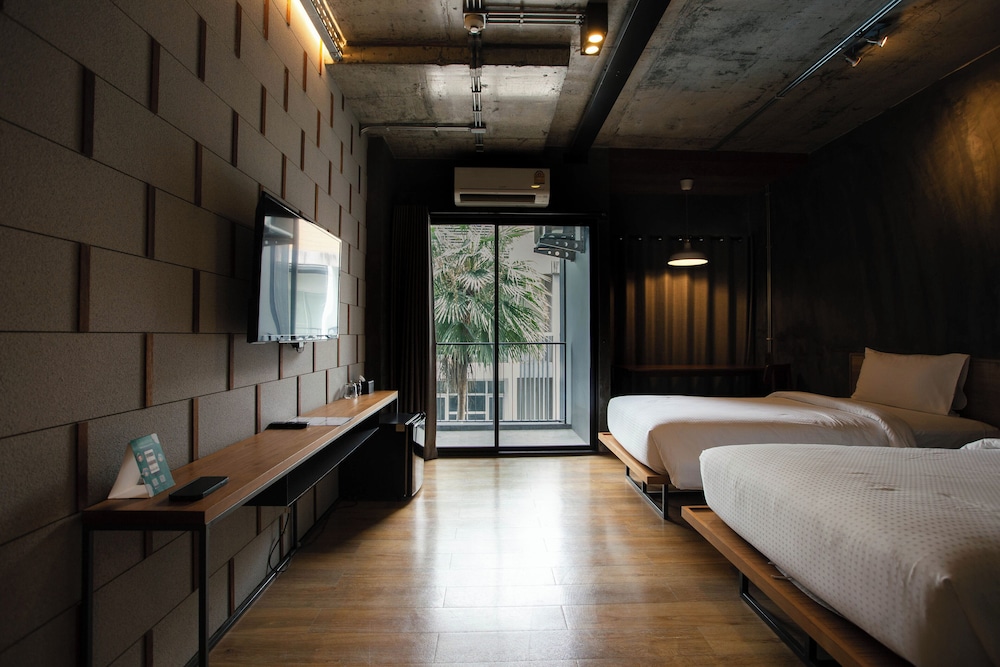 Loft Twin Bed - Photo 8