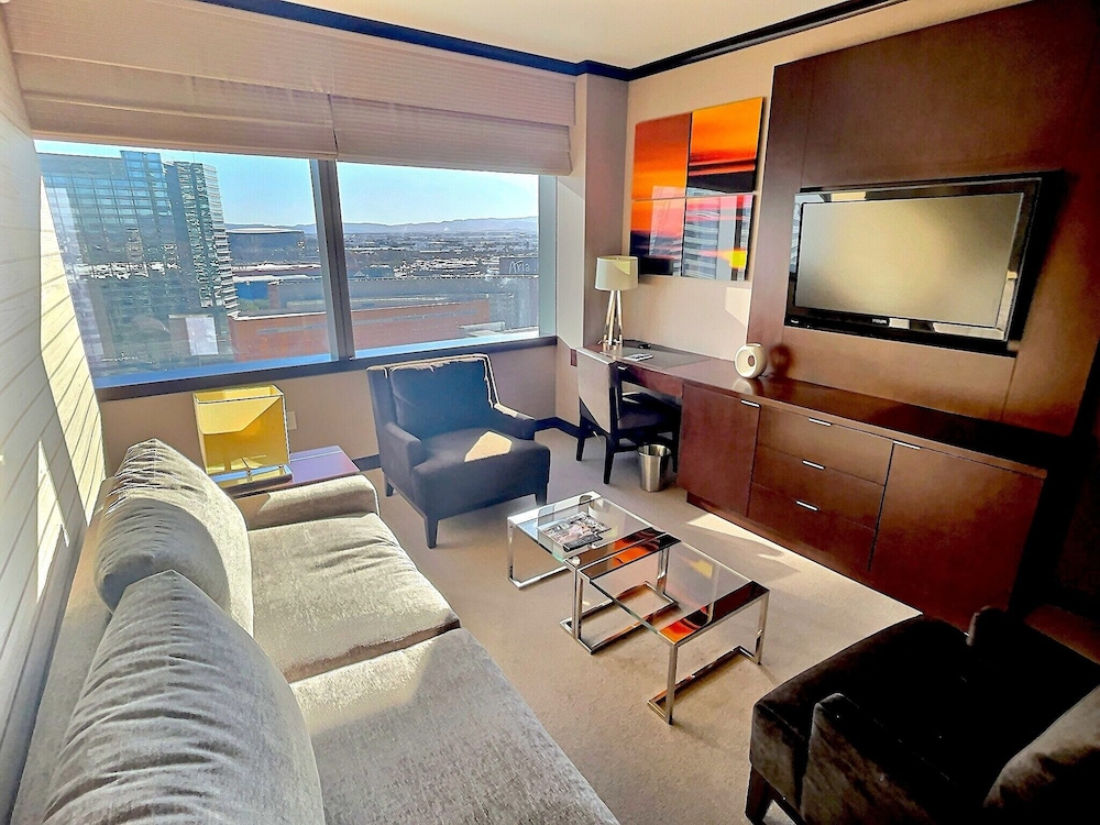 Vdara Studio Aria View - Photo 11