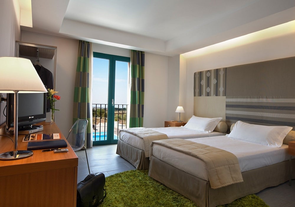 Classic Double or Twin Room - Photo 2