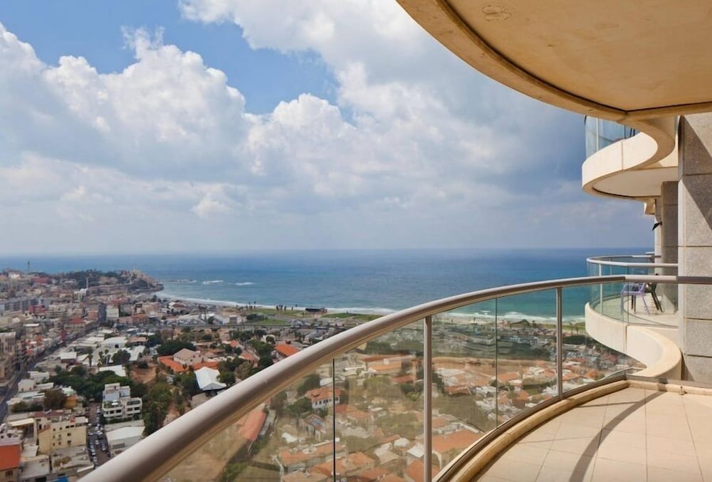 Superior Apartment, 2 Bedrooms, Sea View, Tower (Eilat 61) photo 2