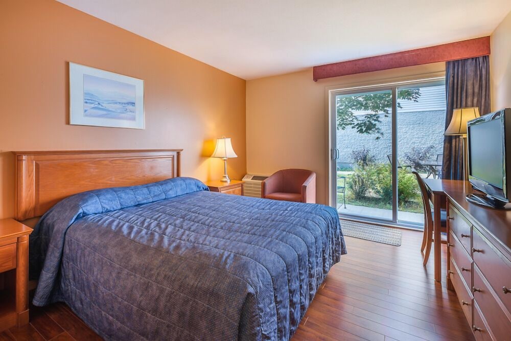 Standard Room, 1 King Bed